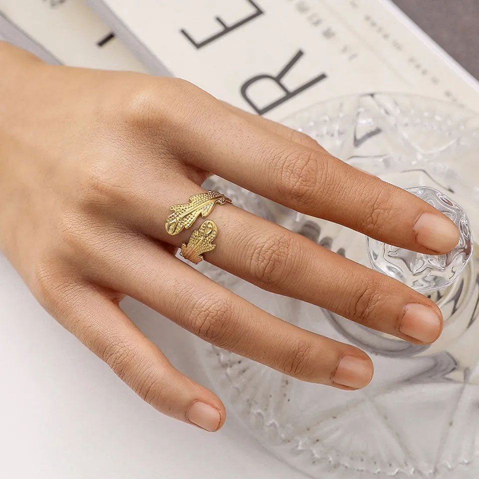 Coral Ring | 18K Gold