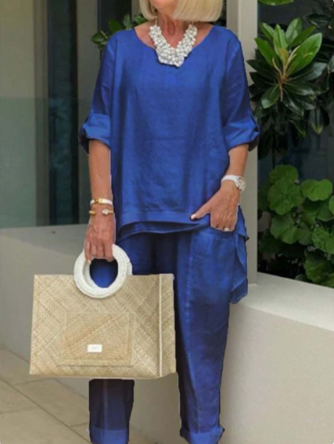 Grace Elegance Suit - Discreet Elegance
