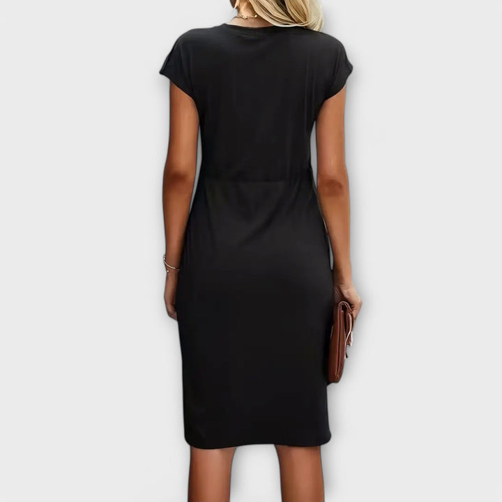 Clara - Elegant Figure-Hugging Women's Dress
