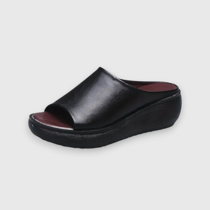 Amelie - Weiche Faux-Leder Sandale