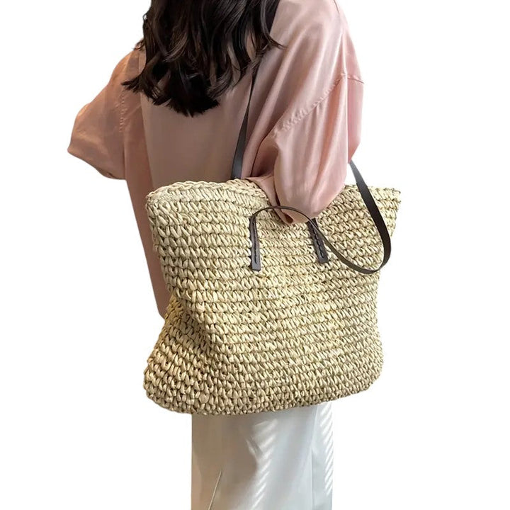 Léora. - Woven Tote Bag
