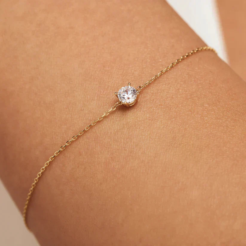 Cléa 14k Gold Bracelet with Moissanite Stones