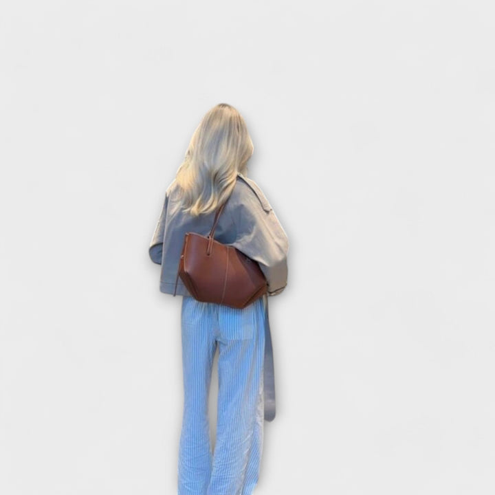 Léora. – Vintage Tote Bag