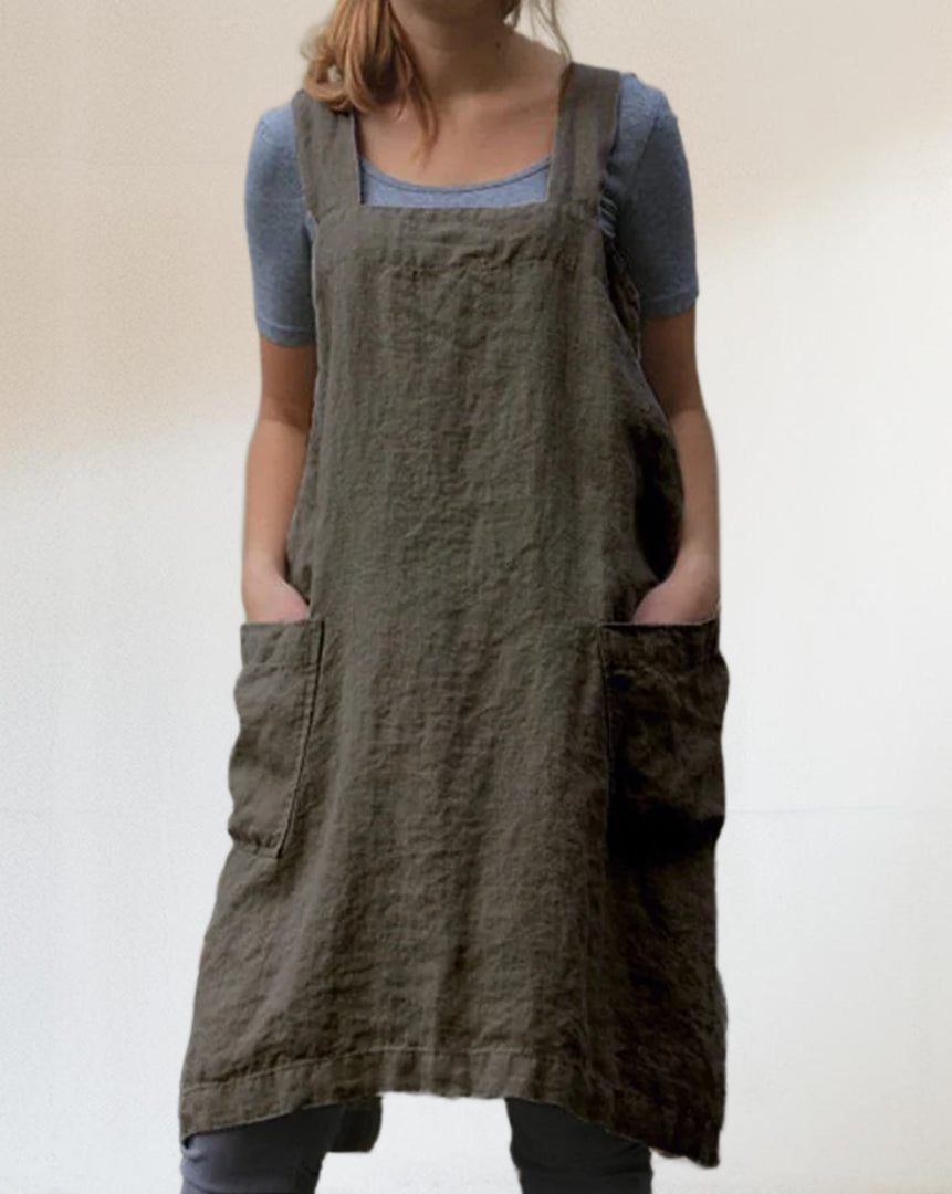 Andi | Simple apron with crisscross back straps