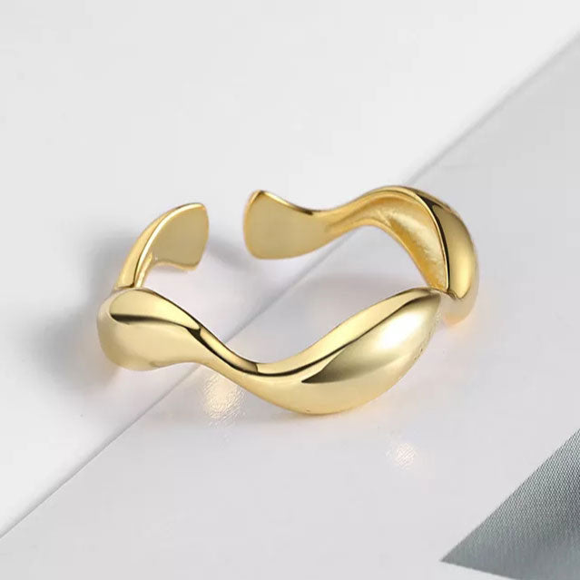 Wave Ring | 18K Gold