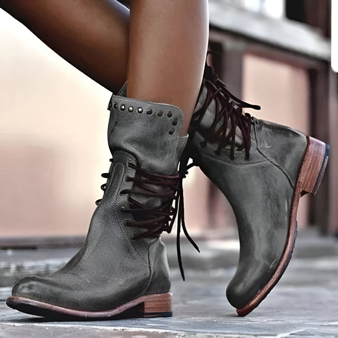 Anne™ | Vintage Lace-Up Leather Boots