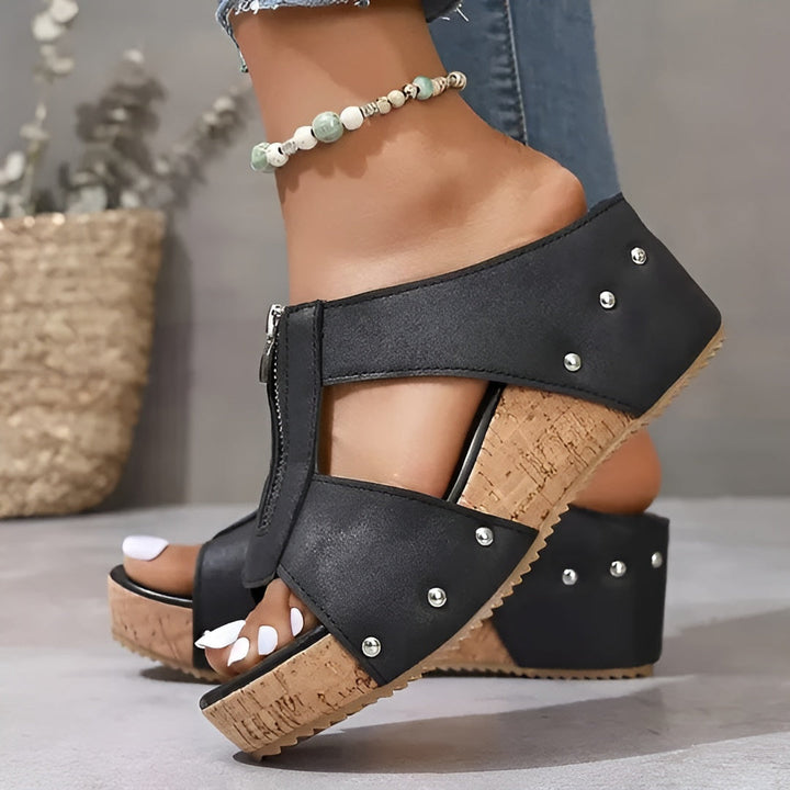 Leena™ Sandals | Comfort Meets Style – Your New Orthopedic Favorites
