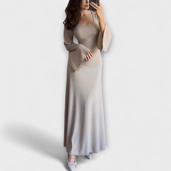 Jocelyn - Stylish Knit Dress with Waist Detail