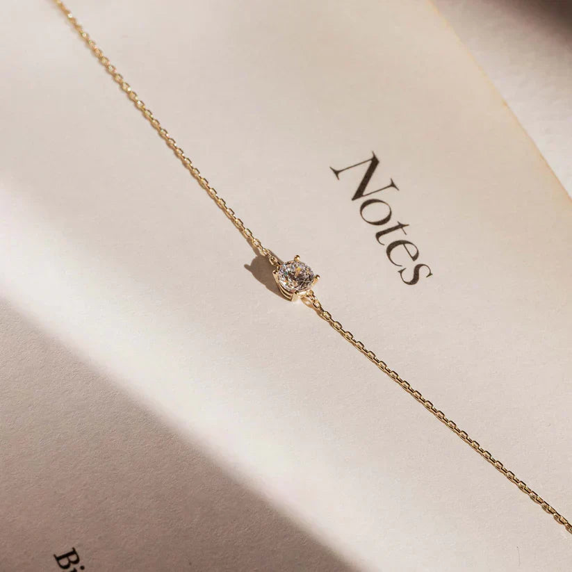 Cléa 14k Gold Bracelet with Moissanite Stones