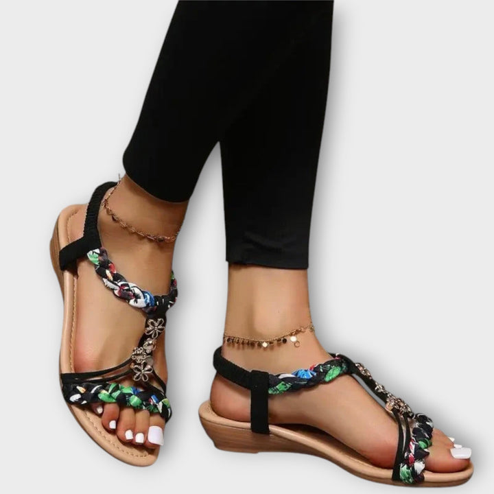 Komfortable Damen-Sandalen im böhmischen Stil