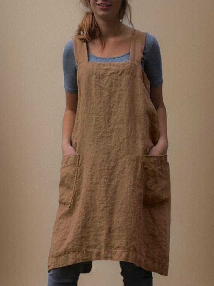 Andi | Simple apron with crisscross back straps